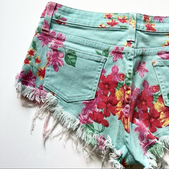 LF Carmar Festival Shorts Size 27 Floral Cheeky Distressed Teal Pink - Picture 7 of 13